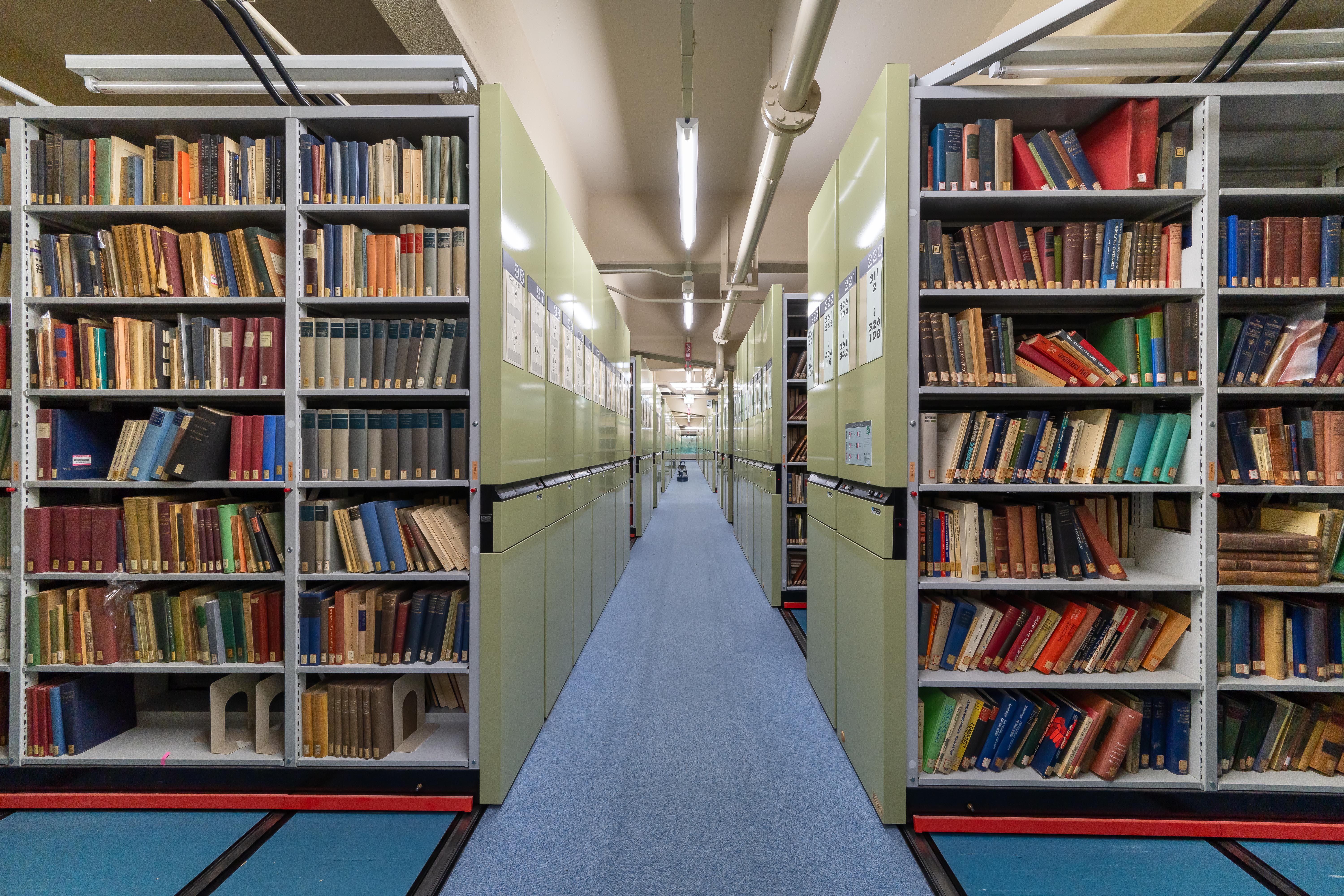 本館書庫